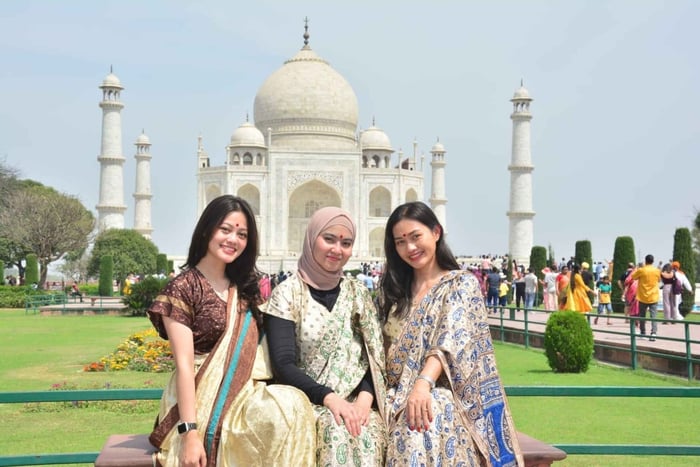 Taj Mahal ja Agra päiväretki Delhistä autolla ja vaihtoehdoilla