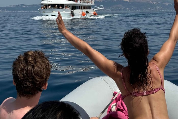 Vlora: Sazanin saari, Devils Canyon ja venekierros Haxhi Alin luolaan