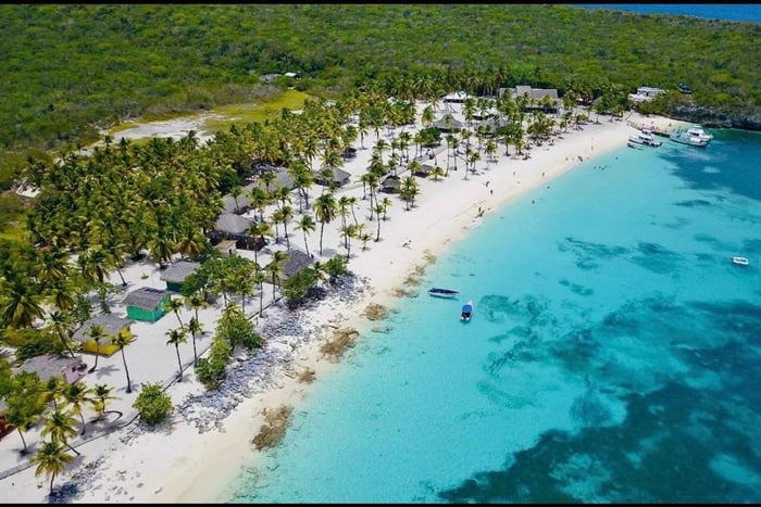 Bayahibe: Catalina Island, a paradise like no other.