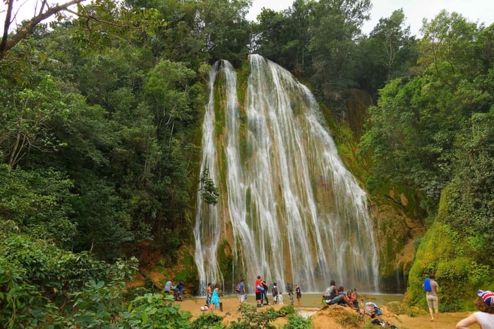El Limón: Paardrijtocht door de waterval met lunch