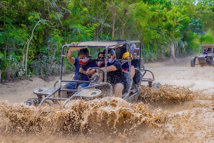 Passeio de buggy e quadriciclo em Puerto Plata: rio, praia e traslado grátis