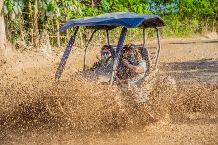 Passeio de buggy em Punta Cana: quadriciclo, nado em caverna e praia de Macau + traslado