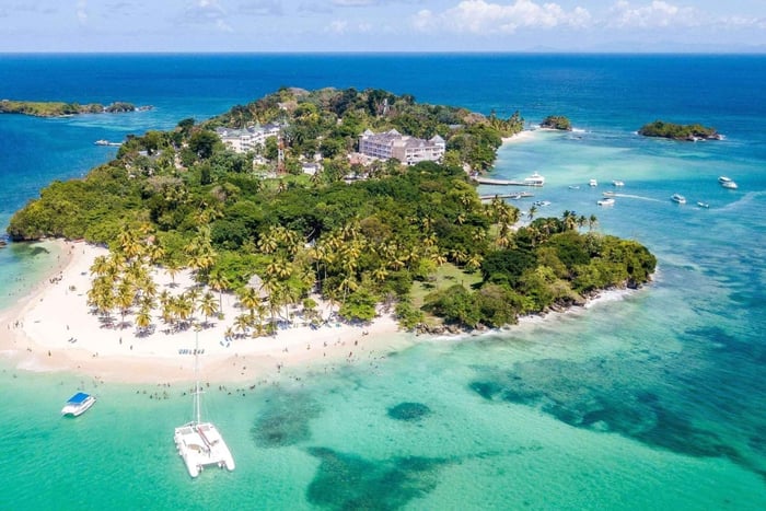 Punta Cana: Private Adventure to Samaná, Cayo Levantado