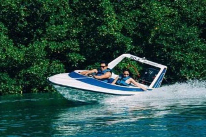 Punta Cana: Self-Drive Speedboat Adventure