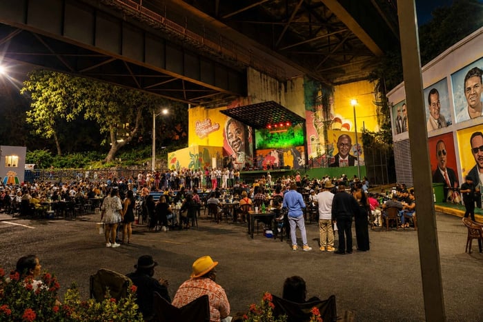 Santo Domingo: Avslappet karibisk musikkveld