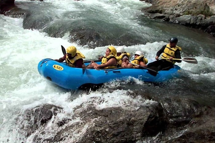 Santo Domingo: Avventura di rafting sul fiume Jarabacoa con pranzo