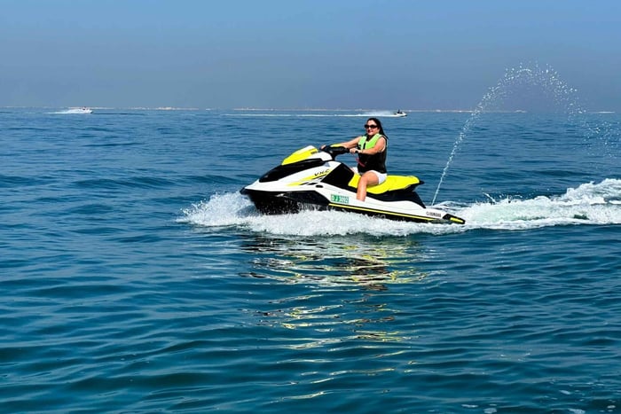 Utsikt över Burj Al Arab: Spännande 30-minuters Jet Ski Tour i Dubai