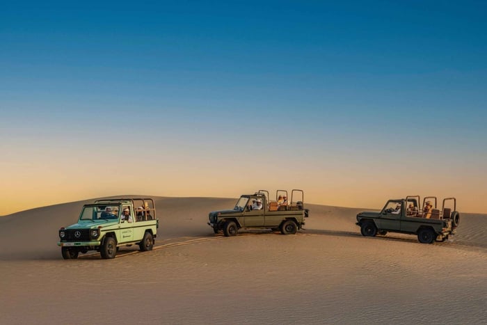 Dubai: Al Marmoom Oasis Safari, Animal Spotting & Breakfast