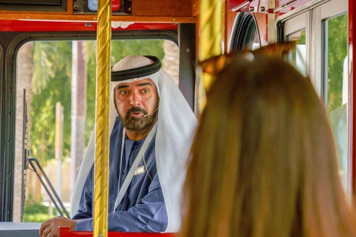 Dubai: Emirati Cultural Experience with Emirati Meal