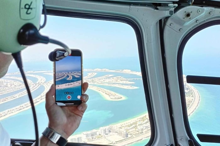 Dubai: Helicopter Adventure Above The Palm