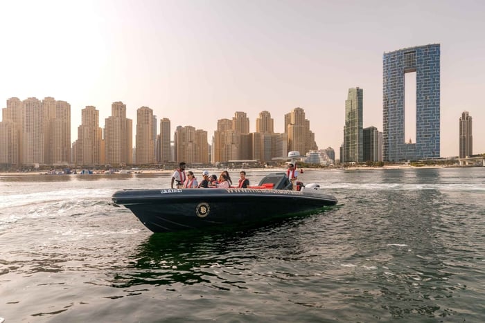 Dubai Marina: Die Black Boats 60-Min Private Tour