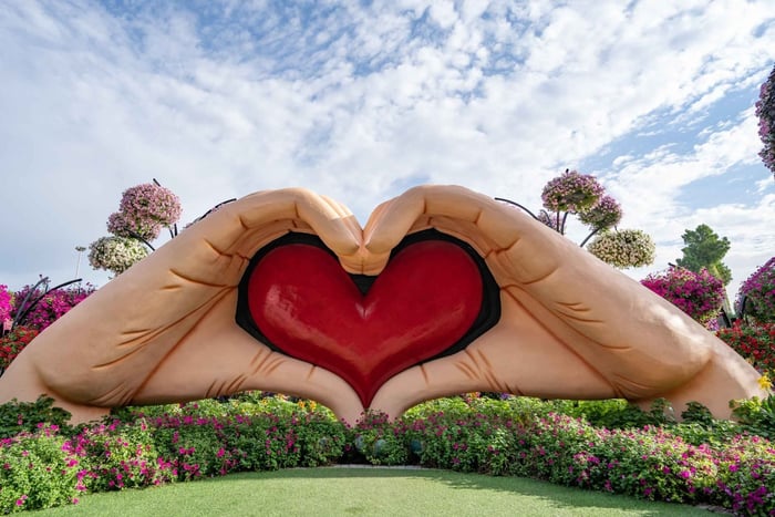 Dubai Miracle Garden Skip-the-Line Ticket & Transport Option