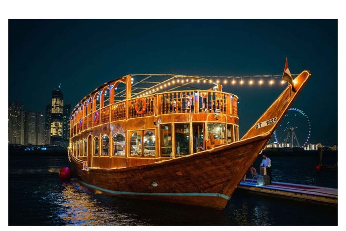 Souk Al Seef Dinner Cruise with Tanoura Dance Show