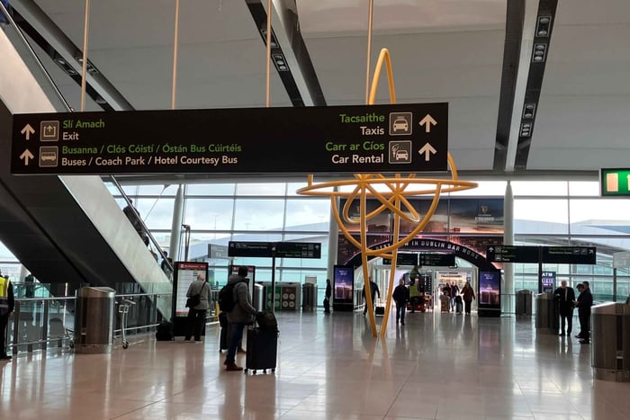 Dublin Airport:, Executive/chauffeur transfer to Belfast