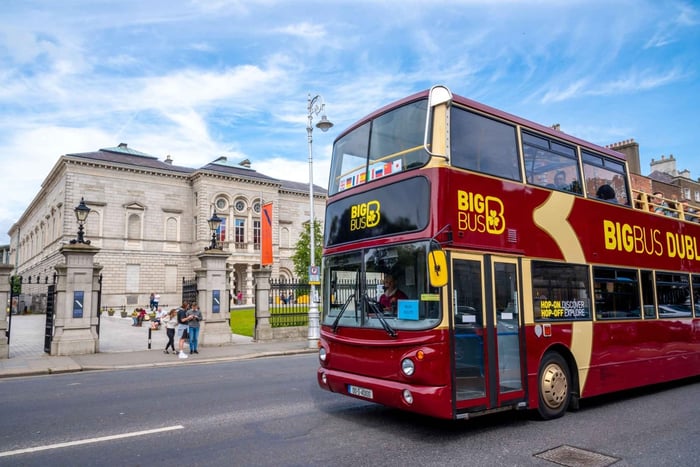 Dublín: tour con paradas libres en autobús turístico con guía en directo