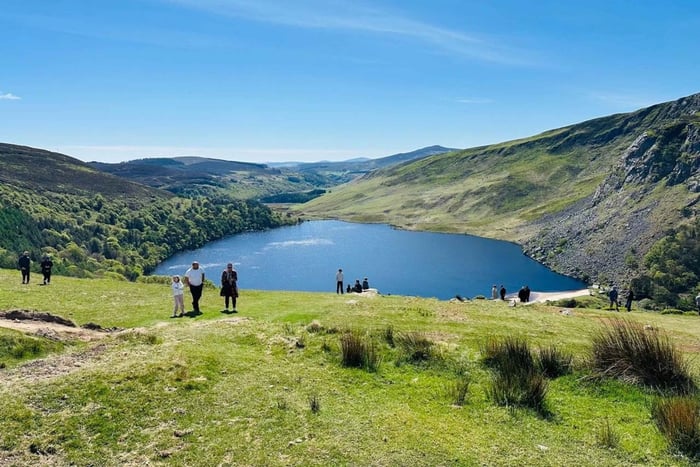 Dublin: Wild Wicklow Shore Tour- Glendalough & Guinness Lake