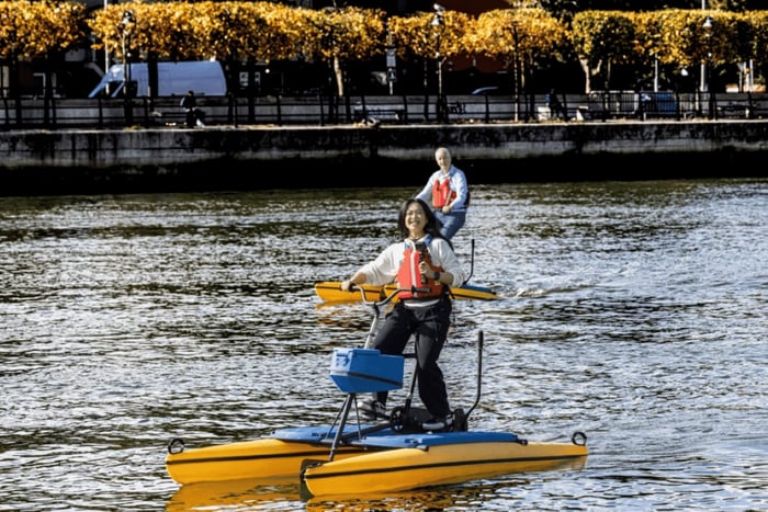 River Liffey Hydrobike Session with Instructor