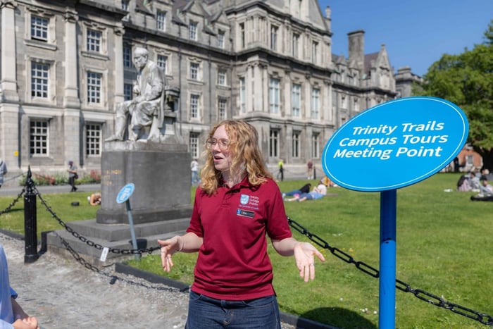 Dublin : visite littéraire sur les traces de Trinity College et spectacle sur Oscar Wilde