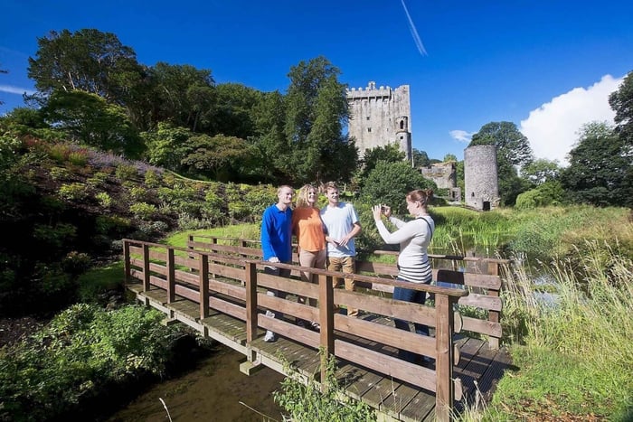 Excursão de 2 dias aos penhascos de Moher e Blarney saindo de Dublin
