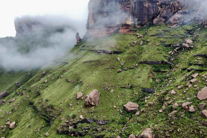 8-Day Wild Coast & Drakensberg Tour