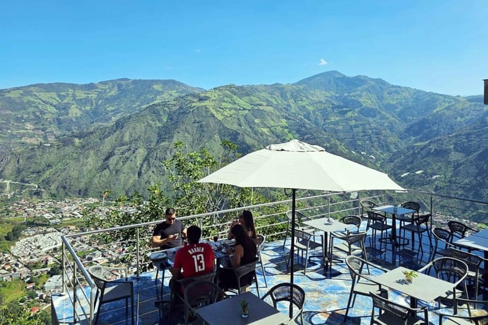 Baños de Agua Santa: degustação de vinhos equatorianos no Café del Cielo