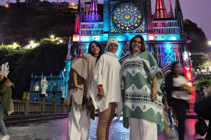 From Pasto: Binational Tour of the Sanctuary of Las Lajas and the Tulcán Cemetery