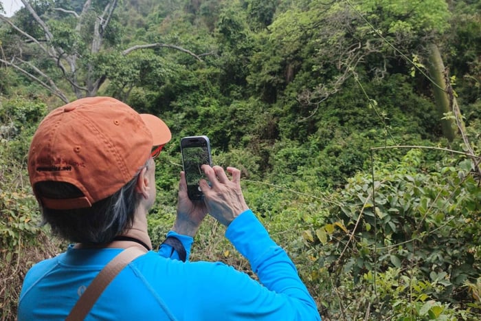 Private Dry Forest Walk & Guayaquil City Tour