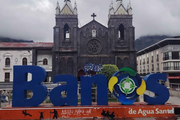 Quito: Tur til Baños de Agua Santa, Cotopaxi, Laguna de Yambo, 2 dager 1 natt
