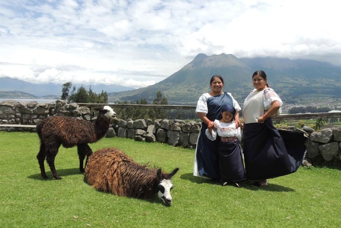 Quito: Tour panoramico di Otavalo e mercato artigianale di un giorno