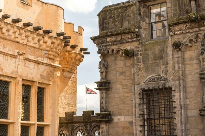 A Queen's Tale: The Real Life of Mary Queen of Scots