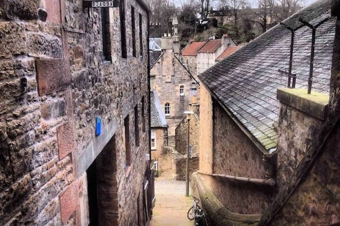 Edinburgh: Byvandring i Dean Village og Circus Lane