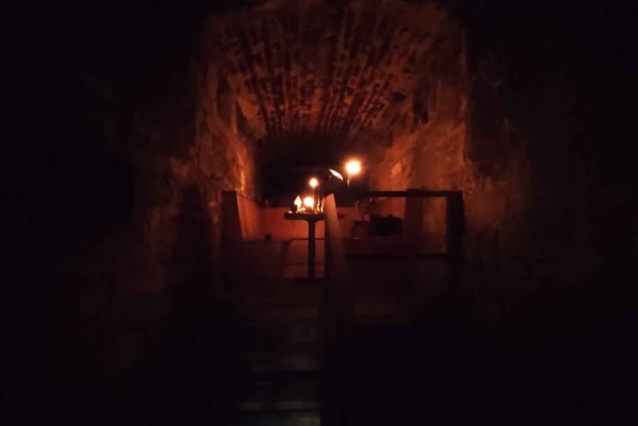 Edinburgh: Tour and Potion Experience at the School of Magic