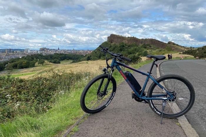 Edinburgh & Vertical Distillery EBike Tour small group