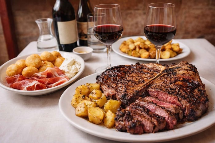Dinner in Florence: Authentic Florentine Steak and Chianti