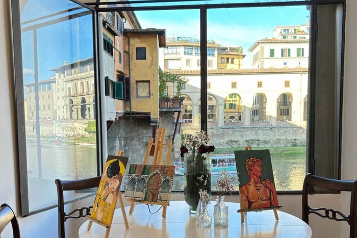 Florence: Paint&Wine with the view of Ponte Vecchio