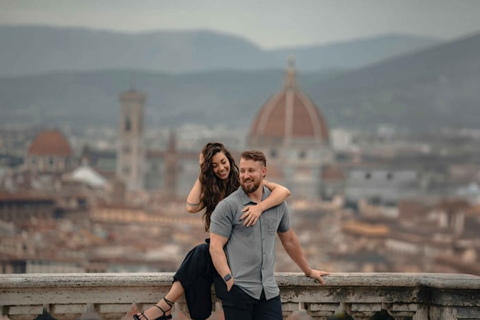 Firenze: Fotosession med lokal fotograf og byrundtur