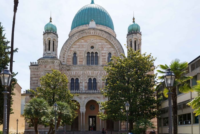 Synagogue and Jewish Museum with English guide and skip-the-line ticket