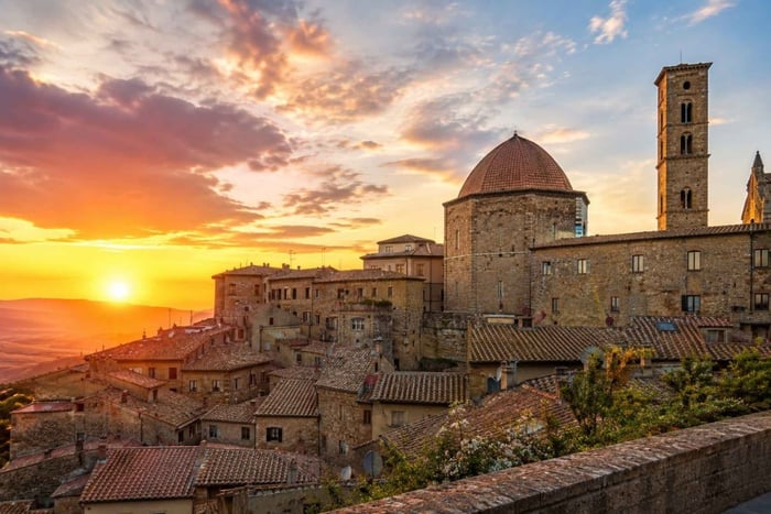 Toscana tra Volterra e San Gimignano con degustazione di vini