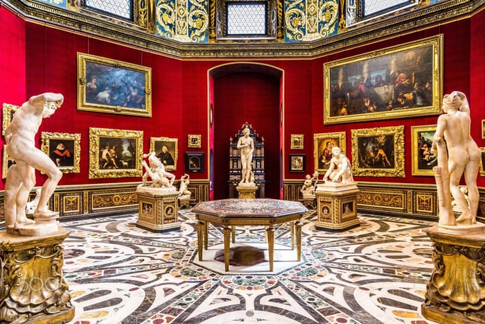 Uffizi Gallery Small Group Tour with Tickets