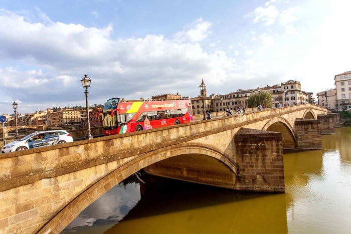 Firenze: 24, 48 tai 72 tunnin lippu: Hop-on Hop-off bussikierros: 24, 48 tai 72 tunnin lippu.