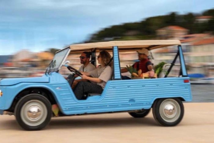 Callian: uthyrning av elektrisk Méhari – road trip i Provence och Côte d'Azur