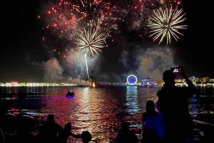 Saint Raphaël: The Dinner & Fireworks Evening