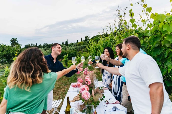 Kolacja w winnicy na Riwierze Francuskiej