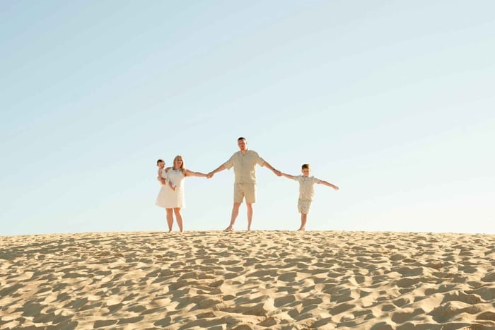 Familien-Fotoshooting in den Dünen von Corralejo