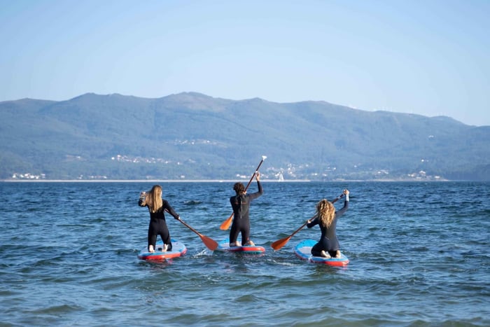 A Coruña: Geführtes Stand-Up-Paddling am Strand von Razo