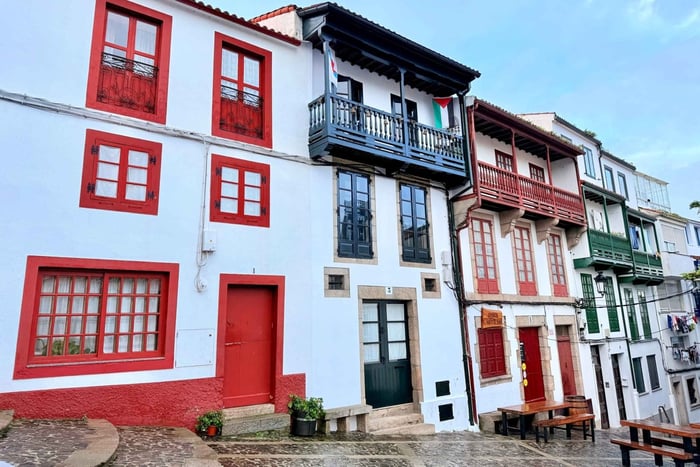 Betanzos: Guided Historical Walking Tour