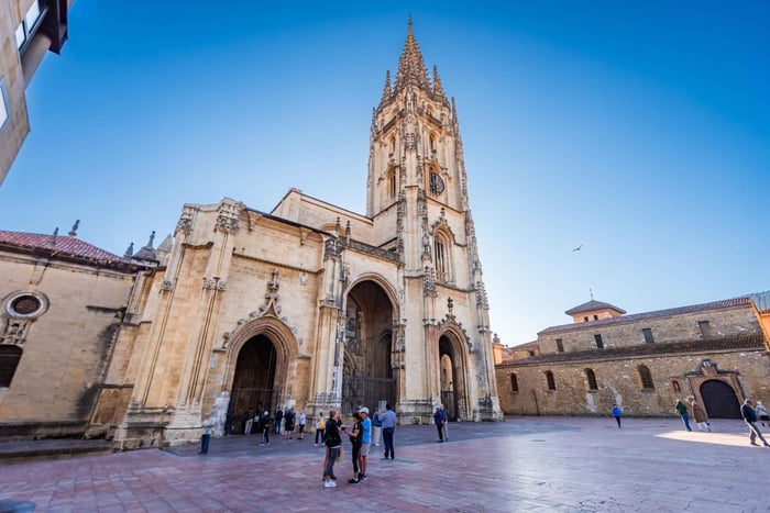 Fra Oviedo: Halvdagsvandring på Camino de Santiago