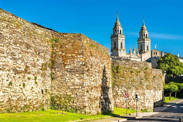 Olá, Lugo: Caminhada Particular de 2 Horas pela Cidade com Guia Local