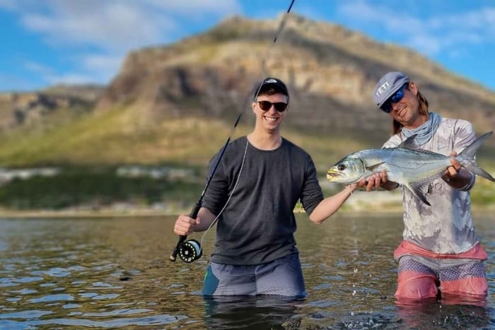 Knysna: Fisketur i flodmundingen med guide og udstyr