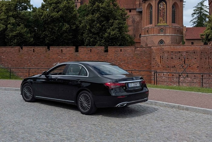 un voyage en berline de luxe à Malbork avec une visite gratuite de Westerplatte